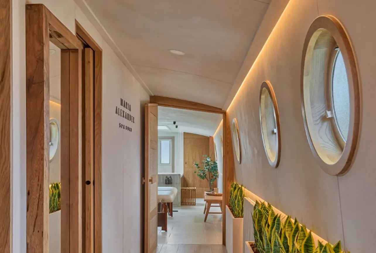 boat interior design bromley london spa boat hallway