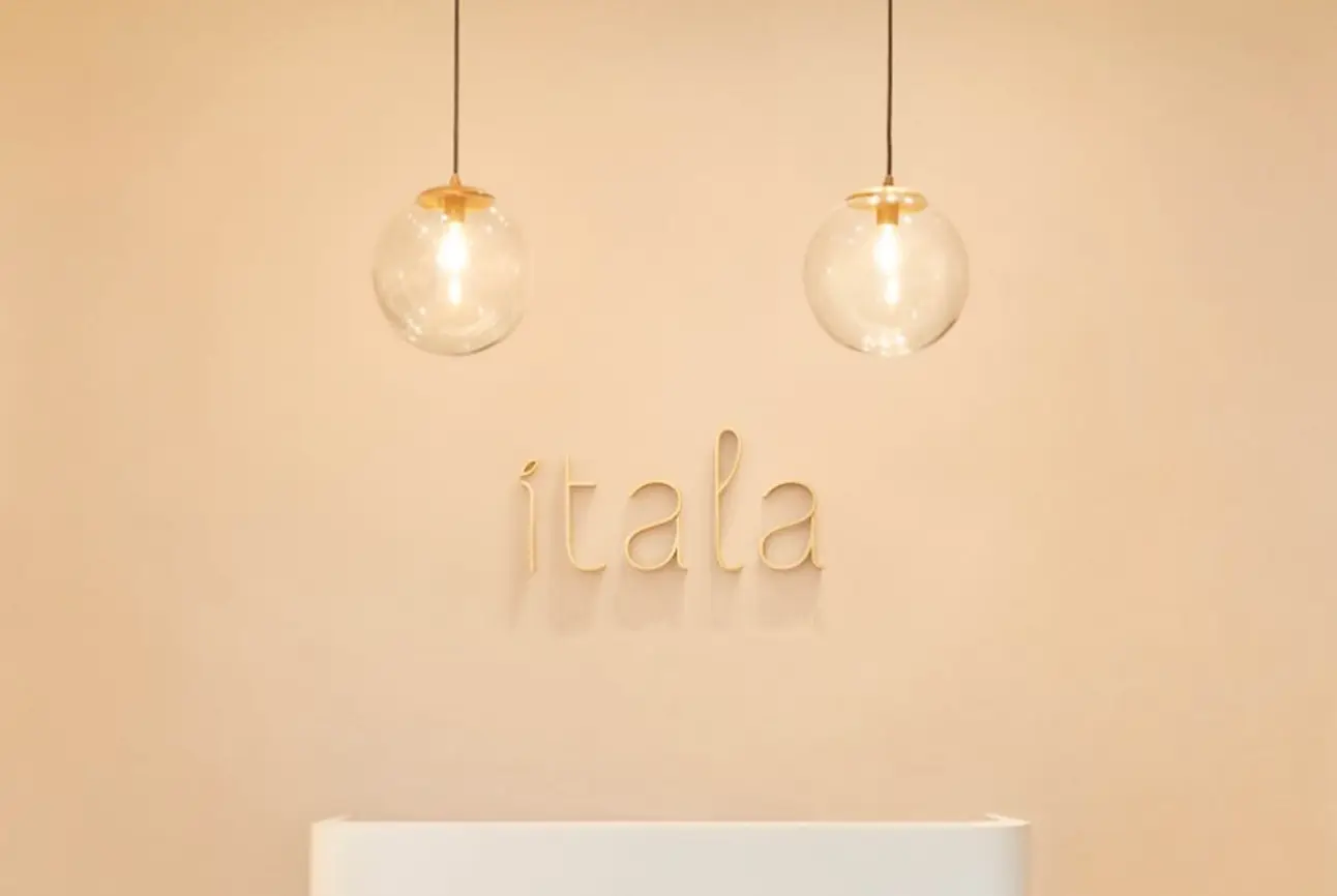 retail showroom interior design bromley london store signage lighting 06