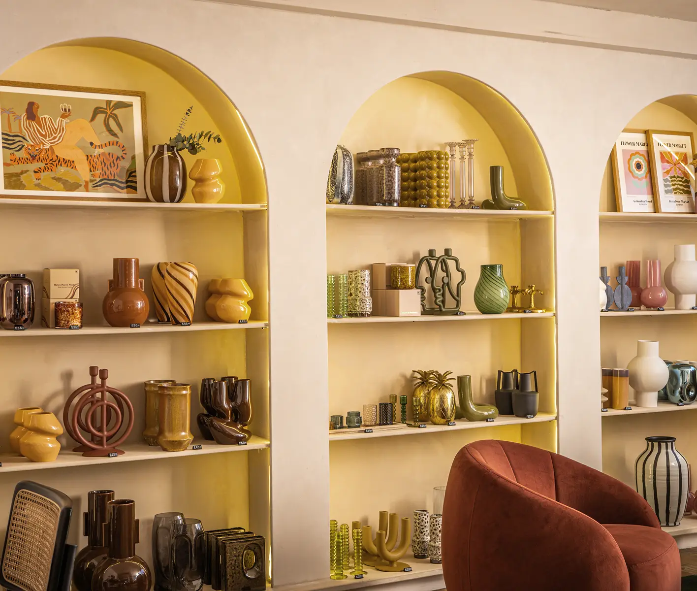 retail showroom interior design bromley london vase shelving display 07