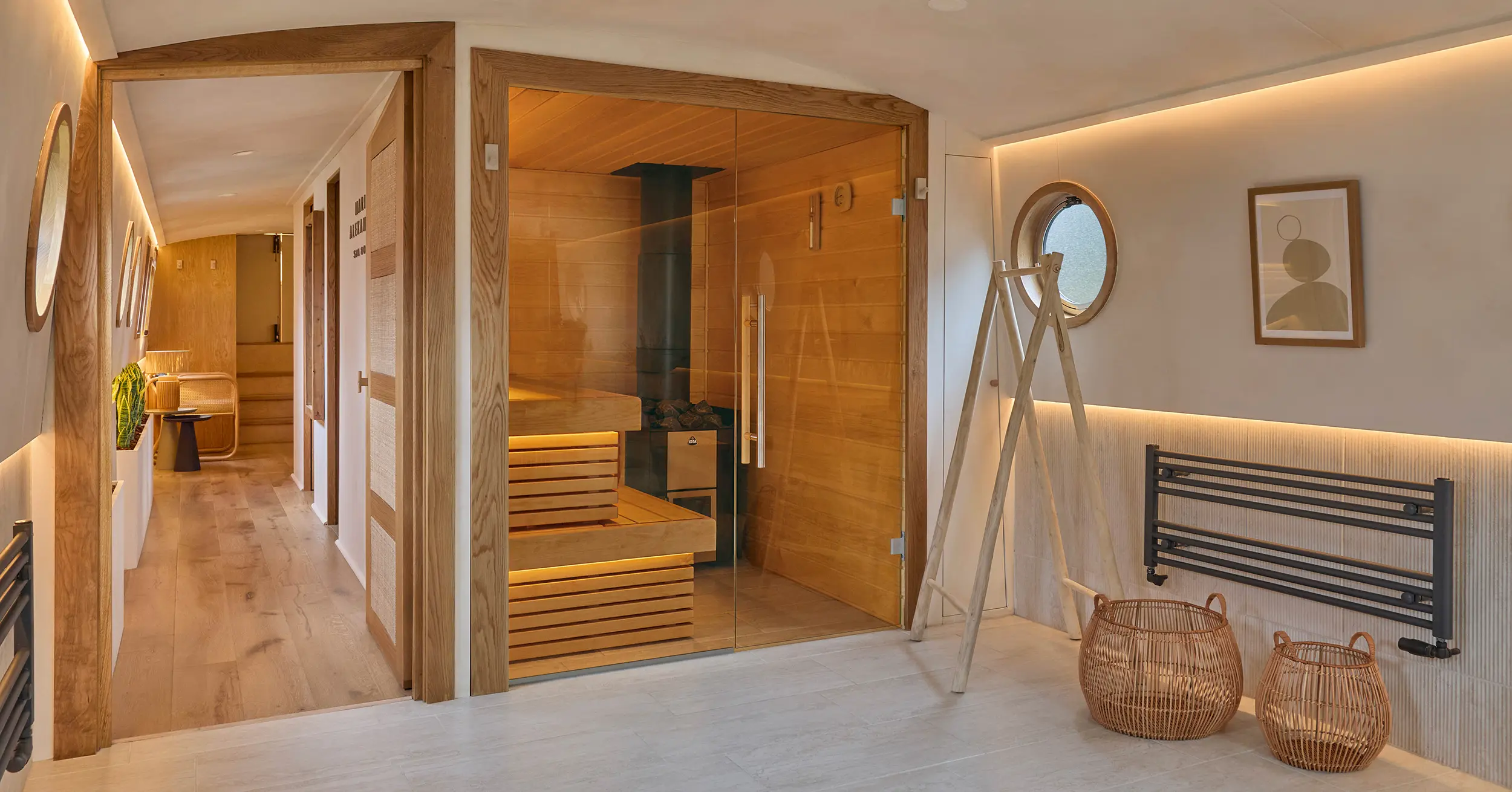 spa boat interior design london 9